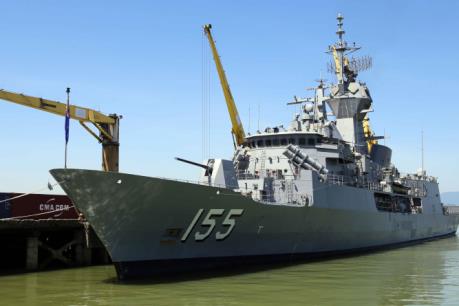 Tàu chiến Hải quân Australia HMAS Ballarat cập Cảng Tiên Sa thăm thành phố Đà Nẵng