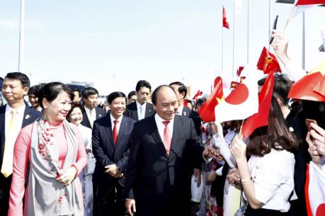 Thủ tướng Nguyễn Xuân Phúc tới Tokyo thăm chính thức Nhật Bản