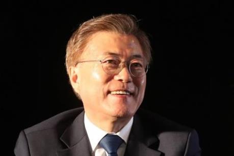 Tỷ lệ ủng hộ tân Tổng thống Hàn Quốc giảm mạnh từ mức cao kỷ lục