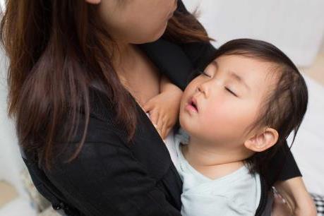 Những bệnh nguy hiểm xuất hiện ở trẻ khi thời tiết nắng nóng