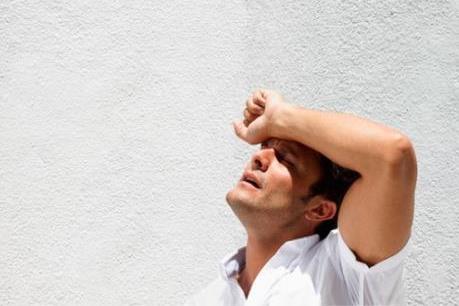 Nắng nóng kỷ lục: Những điều cần lưu ý khi bị sốc nhiệt 