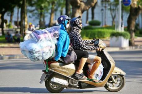 Bắc Bộ và Trung Bộ chủ động phòng, tránh nắng nóng và dông lốc, sét, mưa đá