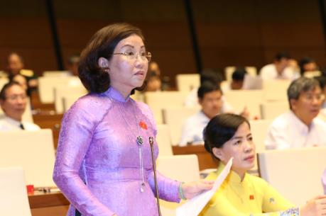 Bên lề Kỳ họp thứ 3, Quốc hội khóa XIV: Xử lý nghiêm vi phạm an toàn thực phẩm