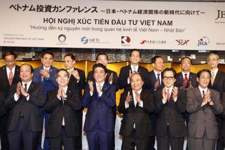 Thủ tướng Nguyễn Xuân Phúc và Thủ tướng Shinzo Abe dự Hội nghị Xúc tiến đầu tư Việt Nam