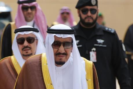 UAE và Qatar tiếp tục "khẩu chiến"