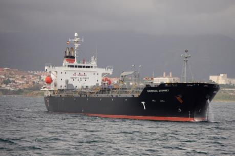 Sẵn sàng ứng cứu tàu vận tải nước ngoài mắc cạn gần đảo Phú Quý