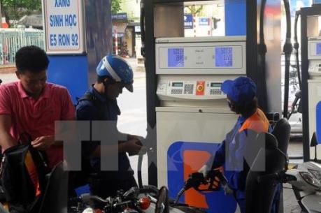 Tăng thuế bảo vệ môi trường chưa tác động tới giá bán lẻ xăng dầu