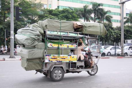Hà Nội: Xử lý hơn 1.000 trường hợp xe quá tải, xe giả danh xe thương binh