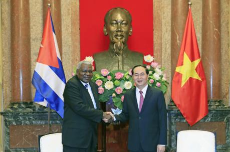 Chủ tịch nước Trần Đại Quang tiếp Chủ tịch Quốc hội Cuba Esteban Lazo Hernandes