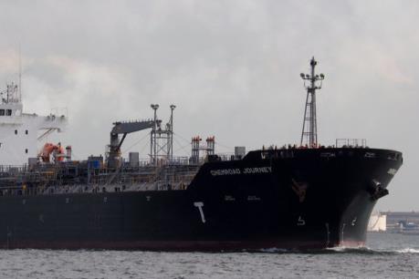 Bình Thuận: Hỗ trợ ứng cứu tàu Chemroad Journey đang bị mắc cạn