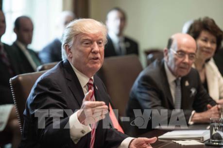 Tổng thống Donald Trump nhận tiền từ nước ngoài?