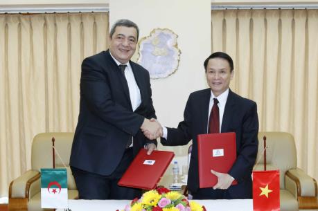 Thông tấn xã Việt Nam và Hãng thông tấn Algeria tăng cường hợp tác