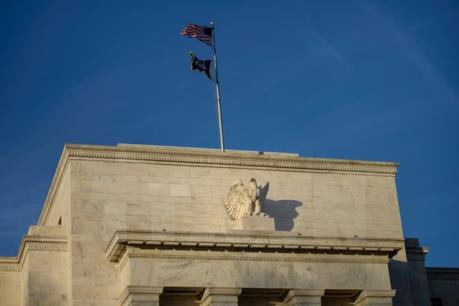 Thị trường vàng châu Á dõi theo cuộc họp của Fed