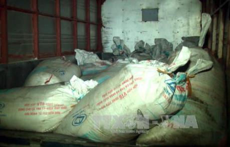 An toàn thực phẩm: Bắt giữ hàng tấn thực phẩm không có nguồn gốc