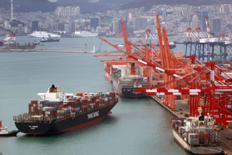 Hàn Quốc duy trì thặng dư thương mại 64 tháng liên tiếp