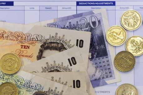 Vương quốc Anh: Lương tăng chẳng theo kịp lạm phát