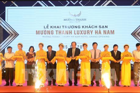 Khai trương Tổ hợp Khách sạn 5 sao và Trung tâm Thương mại Mường Thanh