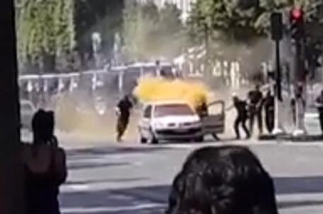 Vụ đâm xe ở đại lộ Champs Elysees: Bắt giữ 4 thành viên gia đình của thủ phạm