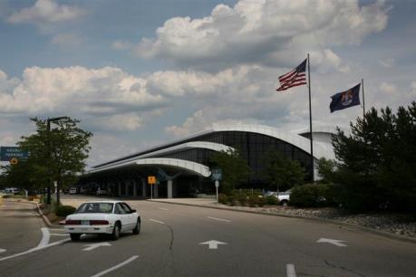 Đã xác định đối tượng gây ra vụ tấn công ở sân bay quốc tế Bishop