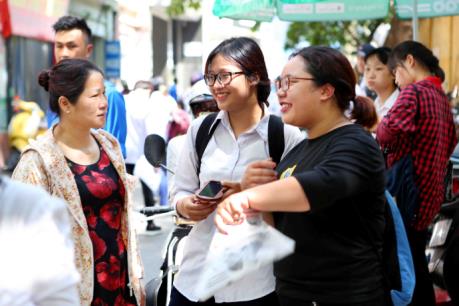 Kỳ thi THPT quốc gia năm 2017: Thí sinh Hà Nội ấn tượng với đề thi Ngữ văn