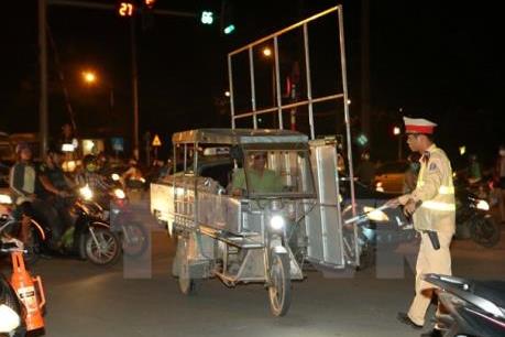 Hà Nội: Quyết liệt xử lý hàng ngàn xe quá tải, xe ba bánh vi phạm pháp luật