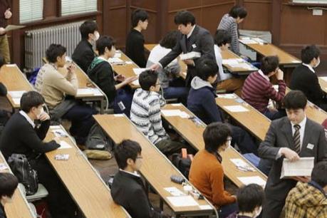 Hàng trăm thí sinh tham dự kỳ thi năng lực tiếng Việt đầu tiên tại Nhật Bản