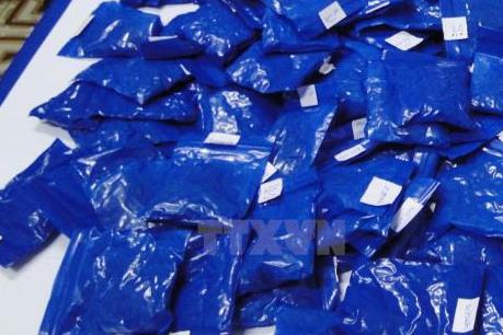 Bắt đối tượng vận chuyển 1.600 viên ma túy tổng hợp