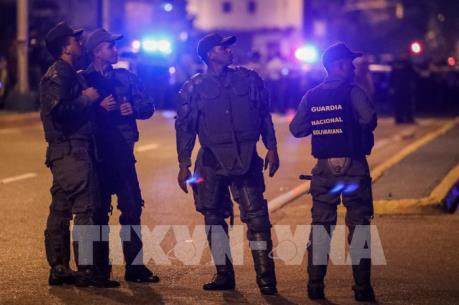 Tòa nhà Tòa án Tối cao Venezuela bị thả lựu đạn