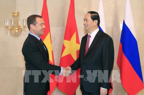 Chủ tịch nước Trần Đại Quang hội kiến Thủ tướng Nga Dmitry Medvedev