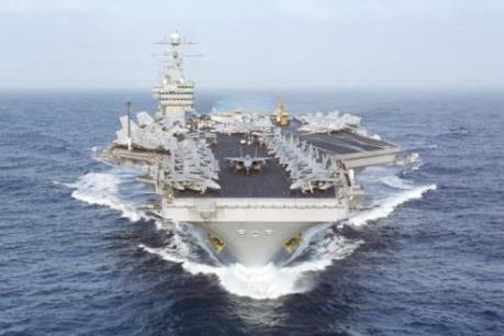 Tàu sân bay Mỹ USS D. Eisenhower phô diễn lực lượng tại Canada