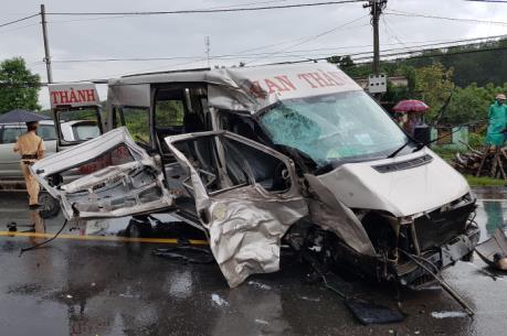 Vụ tai nạn trên đường Hồ Chí Minh: Khen thưởng các cá nhân tham gia cứu người