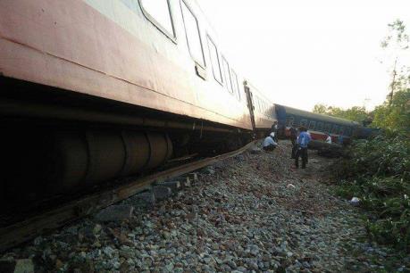 Mỹ: Tàu hỏa chở 267 hành khách bị trật khỏi đường ray 