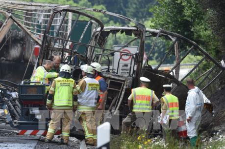 Hàng chục người thương vong trong vụ tai nạn xe buýt tại Đức