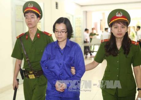 Trả hồ sơ, yêu cầu điều tra bổ sung Huỳnh Thị Huyền Như về tội tham ô tài sản