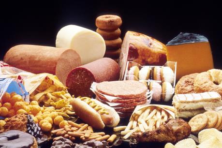 Chế độ ăn giàu chất béo trong thai kỳ làm tăng nguy cơ ung thư vú ở thế hệ sau