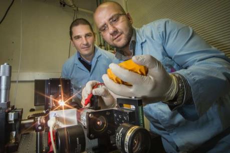 Australia phát minh vật liệu nanô siêu mỏng chống bức xạ