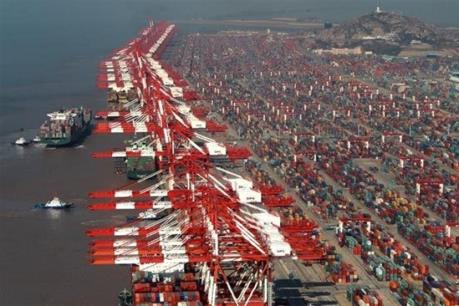 Trung Quốc tiếp tục đối mặt với thâm hụt thương mại dịch vụ 