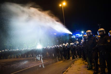 Hội nghị thượng đỉnh G20: Đức dùng vòi rồng giải tán lều bạt trái phép của người biểu tình