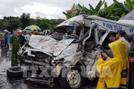 Khởi tố bị can, bắt tạm giam lái xe gây tai nạn nghiêm trọng tại Kon Tum