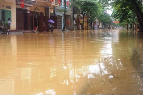 230 ngôi nhà ở Yên Bái bị sập và tốc mái do mưa lũ