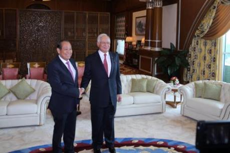 Phó Thủ tướng thường trực Trương Hòa Bình chào xã giao Thủ tướng Malaysia Najib Razak