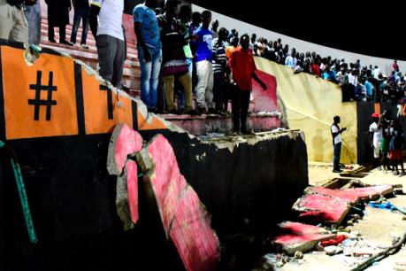 Sập tường sân vận động tại Senegal gây thương vong nghiêm trọng