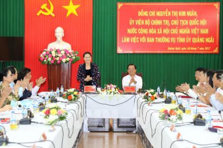 Chủ tịch Quốc hội Nguyễn Thị Kim Ngân thăm làm việc tại tỉnh Quảng Ngãi