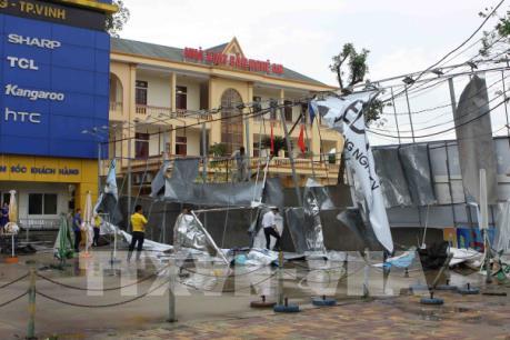 Bão số 2 làm 11 người chết và mất tích