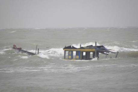 Khẩn trương tìm kiếm 13 người mất tích trên biển tại Nghệ An