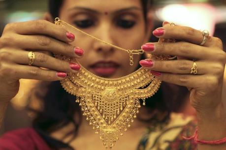 Giá vàng châu Á nhích lên trên 1.230 USD/ounce