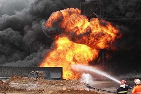 Nổ lớn tại cơ sở lọc dầu của Nigeria, gần 20 người thương vong