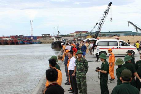 Tìm thấy 2 thi thể trong vụ chìm tàu ở biển Nghệ An