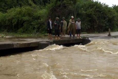  Lũ trên sông Thao và các sông từ Thanh Hóa đến Nghệ An tiếp tục lên nhanh