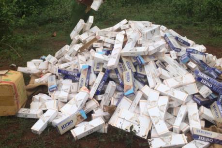 Bình Thuận bắt giữ 3.800 gói thuốc lá nhập lậu